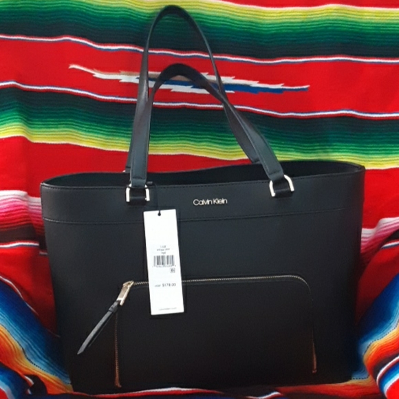 Calvin Klein Black Purse - Picture 3 of 7